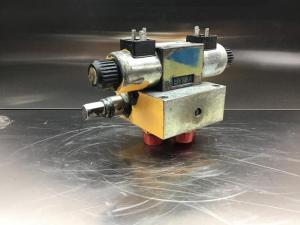 Liebherr Soupape de commande directionnelle